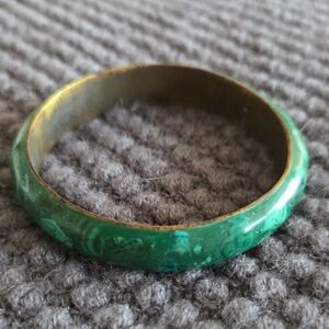 Elegant Green Bracelet